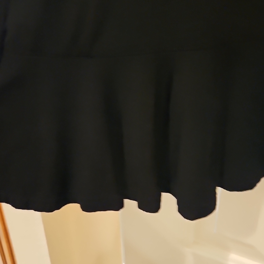 Elegant Black Women's Cardigan - Picture 12 of 12